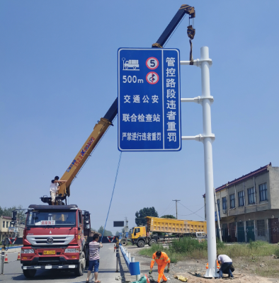 博尔塔拉双悬臂标志杆、交通标志杆制作、门架立柱加工厂家
